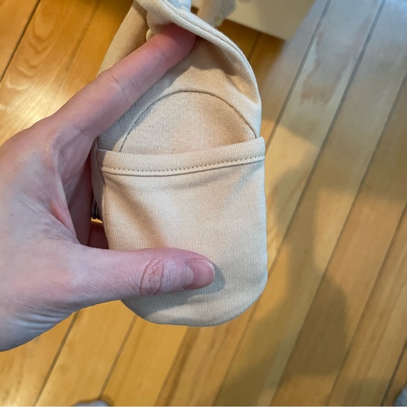 SOLD!! NWOT Goumi Tan Zipper Jumpsuit Size 6-12M - Picture 4 of 6